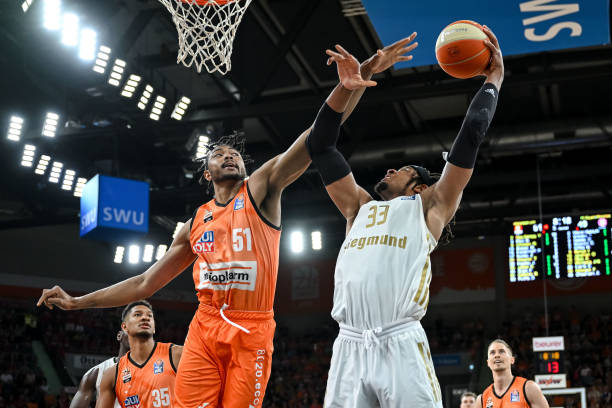 续几个赛季 续几个赛季